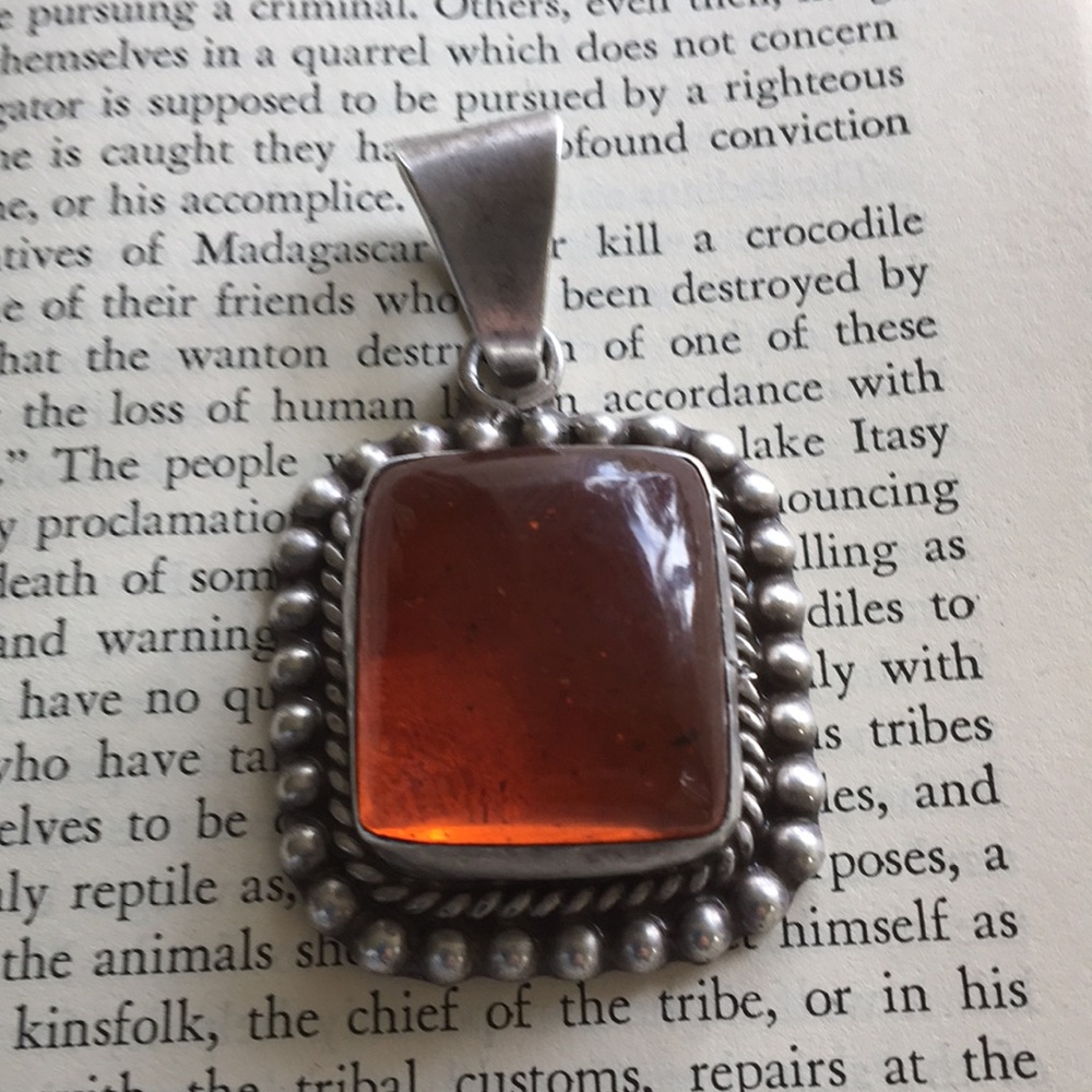 Gorgeous Genuine  Amber and Silver Pendant 925.